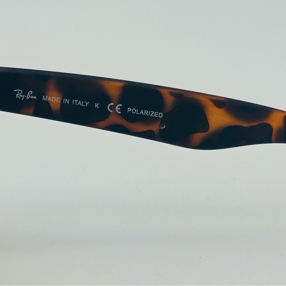 Ray-Ban Justin Polarized Sunglasses RB4165 54mm Tortoise Rubber w/ Gradient Lens - Picture 8 of 8